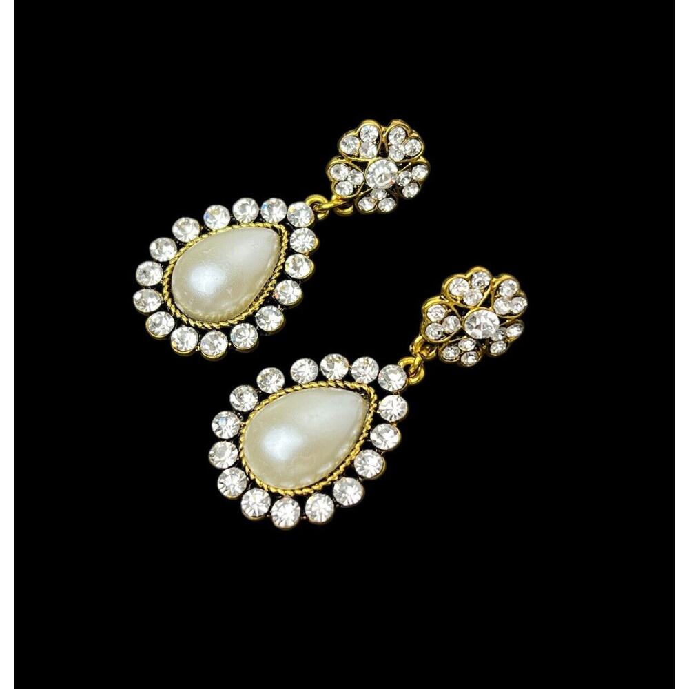 Amrita Singh Teardrop Dangle Earrings Faux Pearl Rhinestone Gold Tone Signed - Picture 2 of 8